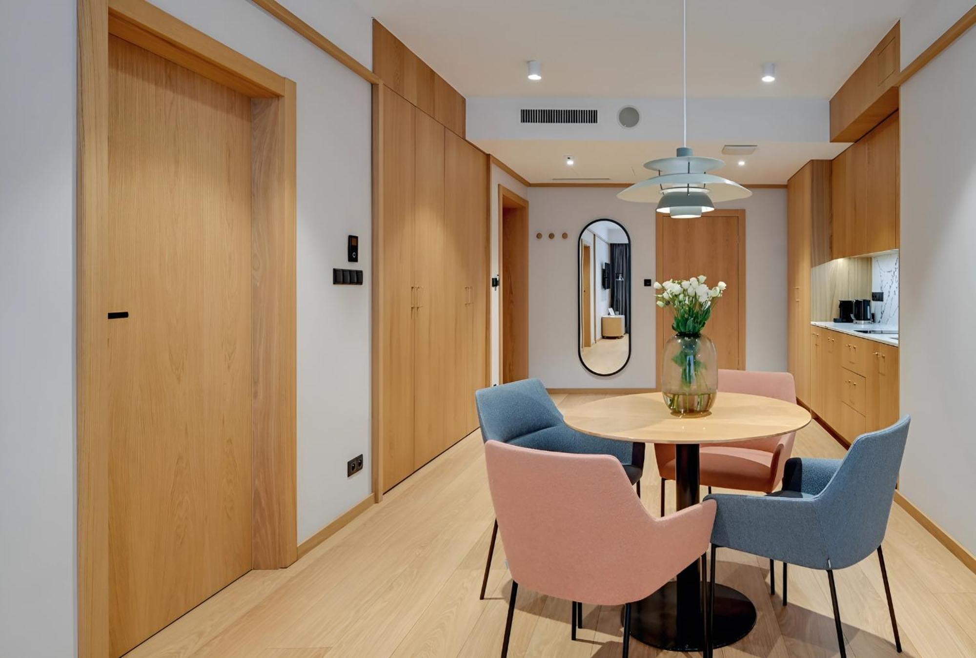Deo Plaza Premium Apartments & Spa 그단스크 외부 사진